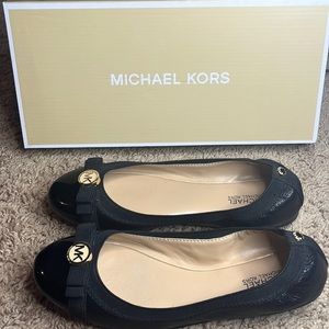 Michael Kors black flats size 6.5